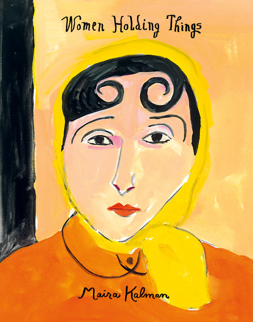 Femmes tenant des objets